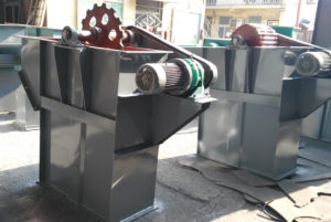 Introduction to the main structure and characteristics of bucket elevator